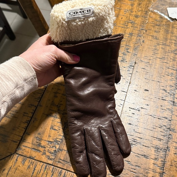 Coach Accessories - COACH LUXURY BROWN LEATHER REAL SHEARLING AND LEATHER GLOVES
